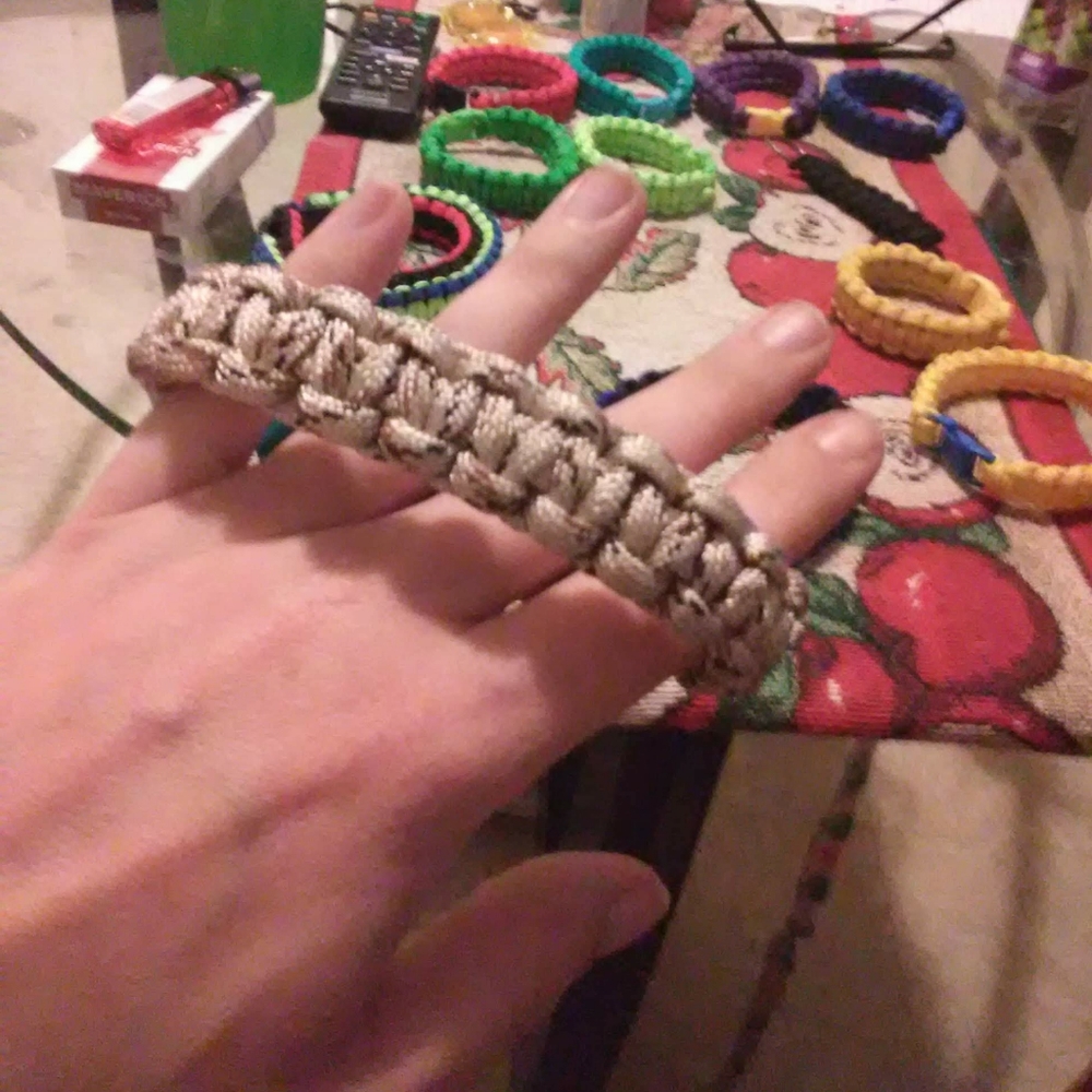 Parachute bracelets